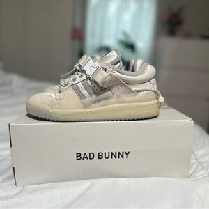 Bad Bunny x Forum Buckle Low ‘Last Forum’